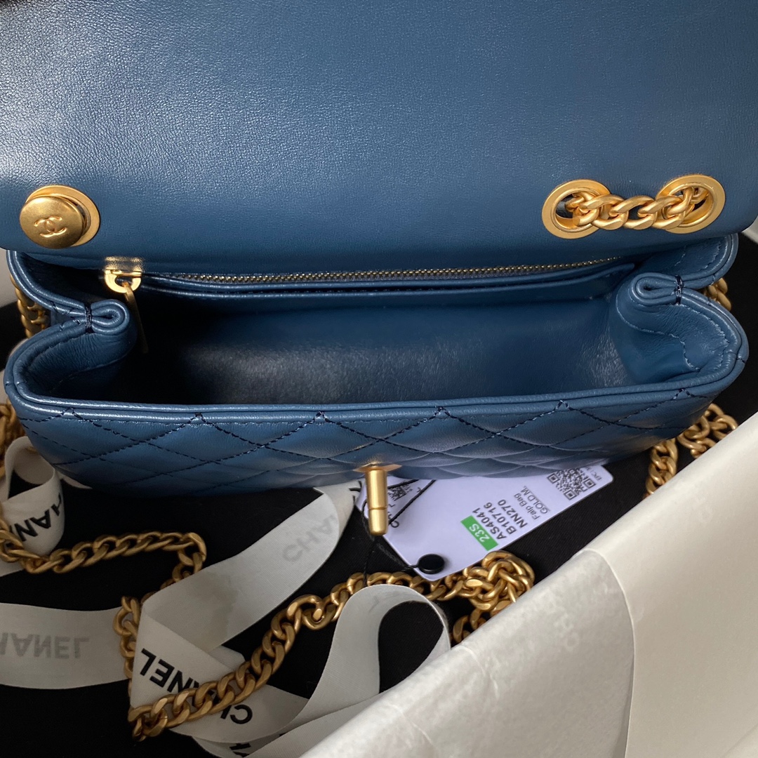 Small Classic Flap Lambskin Bag AS4041 Blue